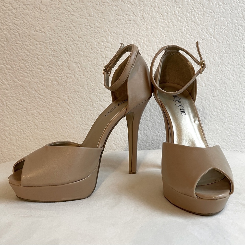 Cathy Jean Platform Heels Strap Nude Size 7